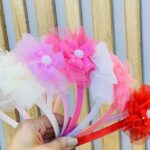 Balaca infantil rosa en el centro