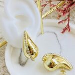 Aretes gota con circones grande