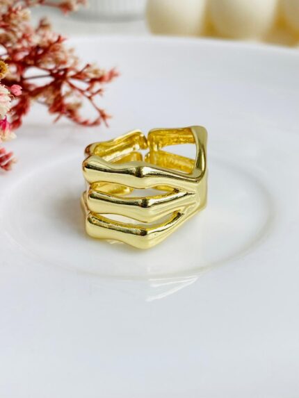 Anillo - Lazo triple.