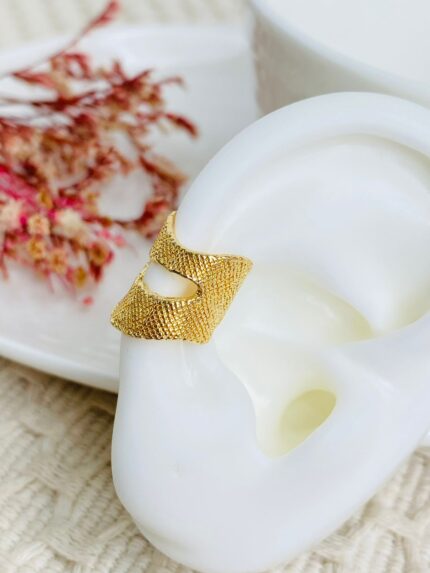 Earcuff - Máscara martillada.