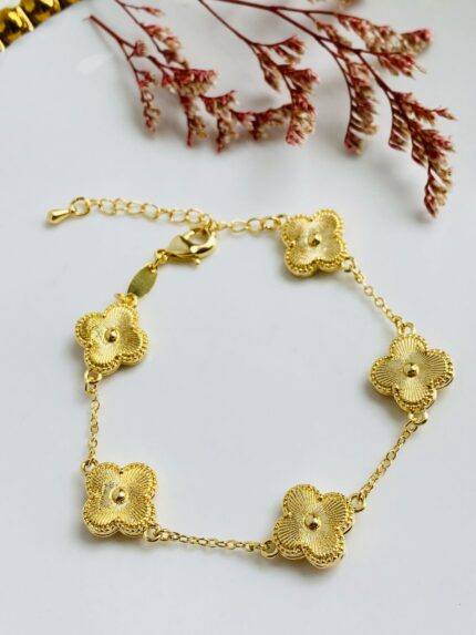 Pulsera Van Cleef Dorada