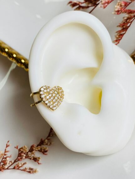 Earcuff Corazón Dorado