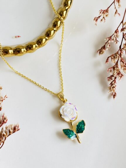 Cadena Flor Blanca