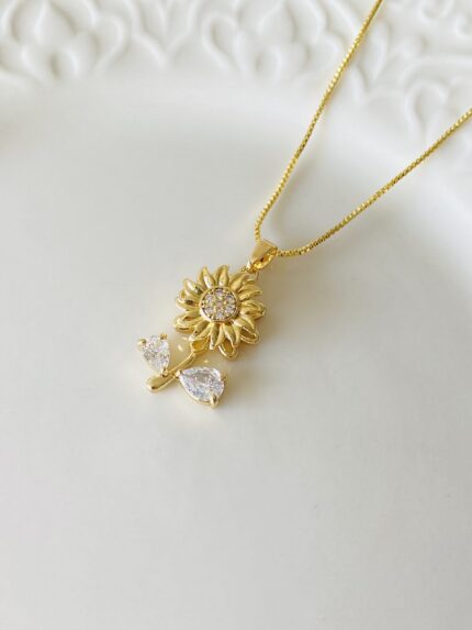 Cadena  Flor Giratoria Cristal