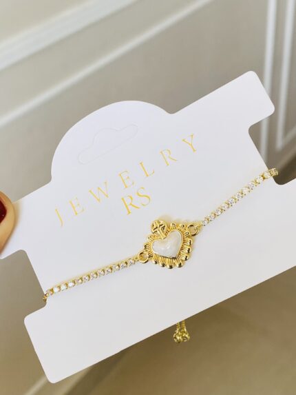 Pulsera Corazón de Jesús Blanco