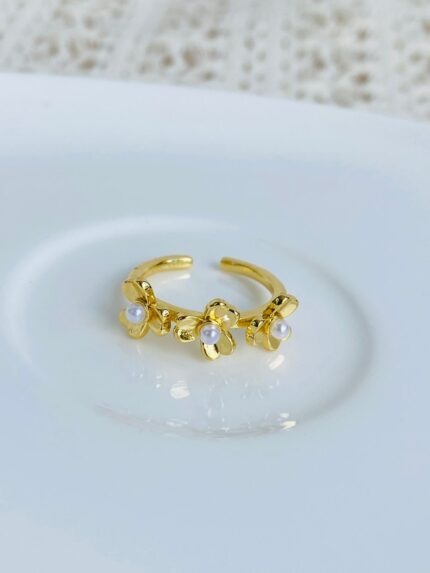 Anillo Flores con Perla