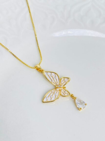 Cadena Mariposa Grande Perla