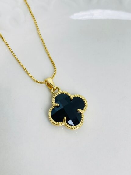 Cadena Van Cleff Negro Chunky
