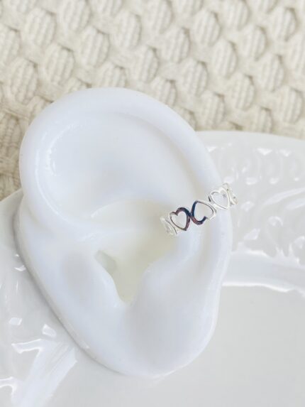 Earcuff Corazones Plateado