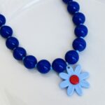 Collar chicle Dije Margarita Azul Rey