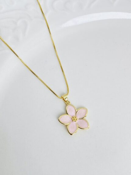 Cadena flor guayacán rosa