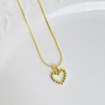 Cadena  corazón silueta