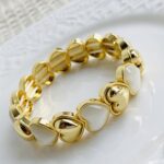 Brazalete Corazones Beige Luxury