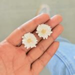 Aretes Flor Blanca