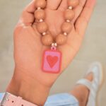 Collar chicle Cafe Placa Corazon