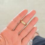 Anillo texturizado dorado