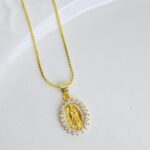 Cadena Virgen de Guadalupe Ovalada Circones