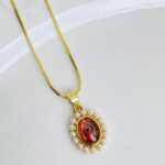 Cadena Virgen de Guadalupe perlitas
