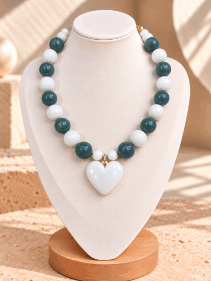 Collar Combinado Verde Corazón Beige